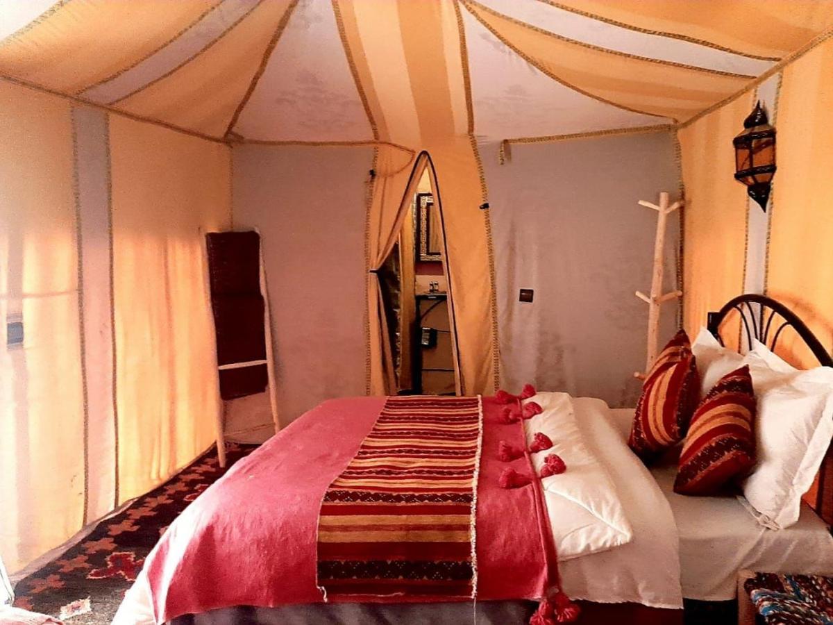 Desert Paradise Luxury Camp Merzouga Esterno foto