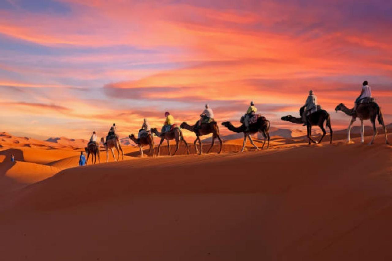 Desert Paradise Luxury Camp Merzouga Esterno foto