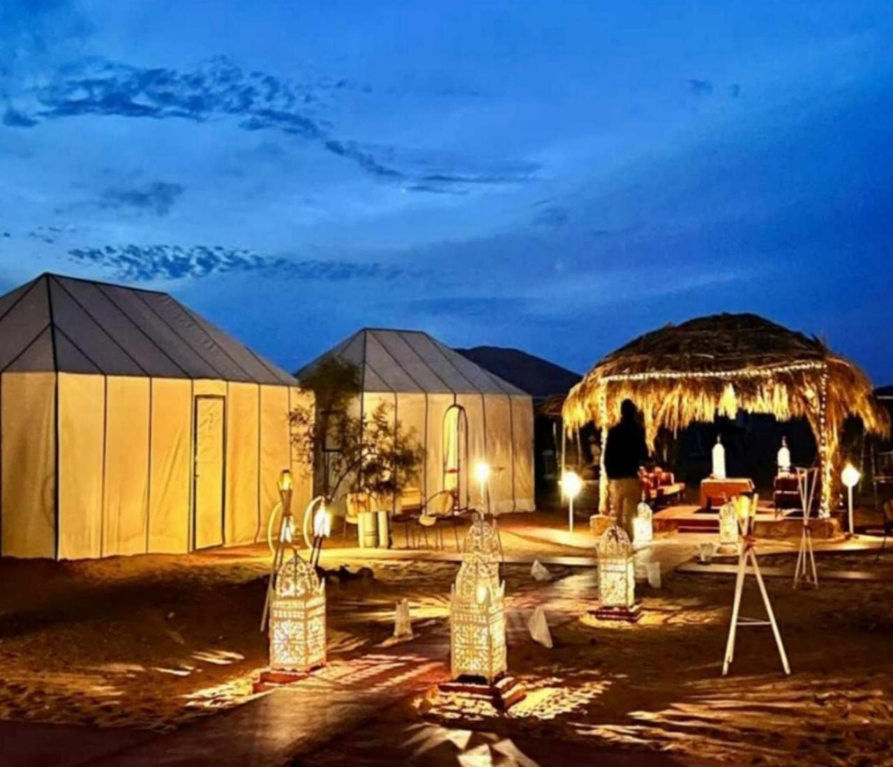Desert Paradise Luxury Camp Merzouga Esterno foto