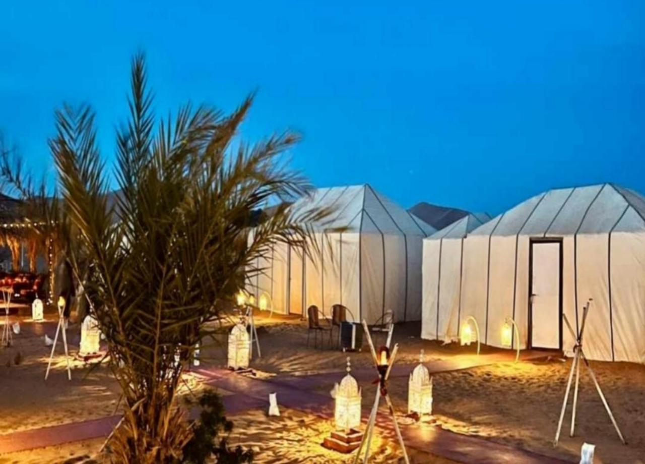 Desert Paradise Luxury Camp Merzouga Esterno foto
