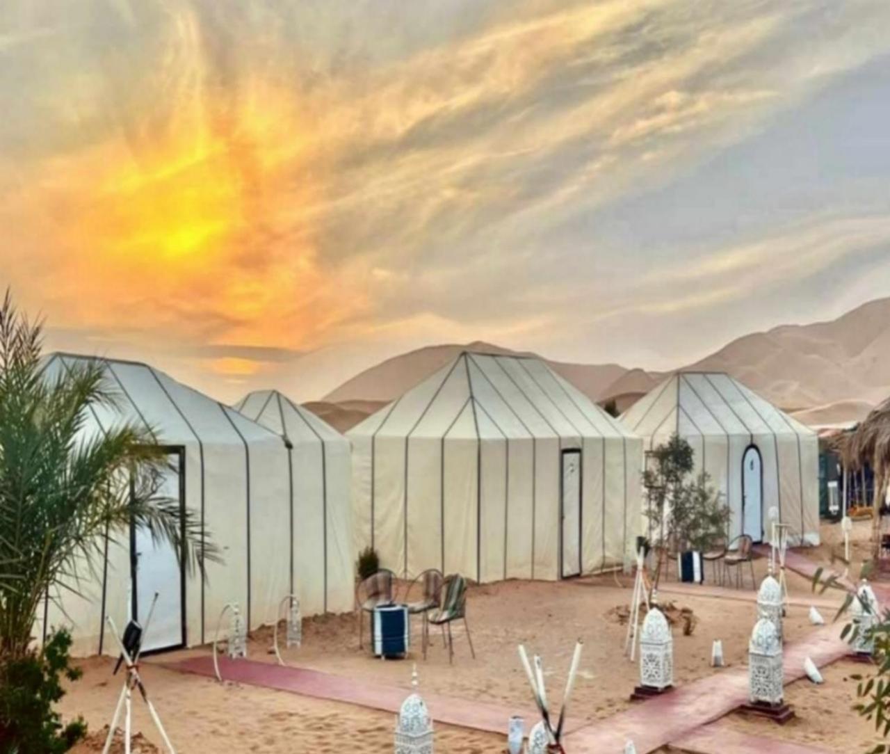 Desert Paradise Luxury Camp Merzouga Esterno foto
