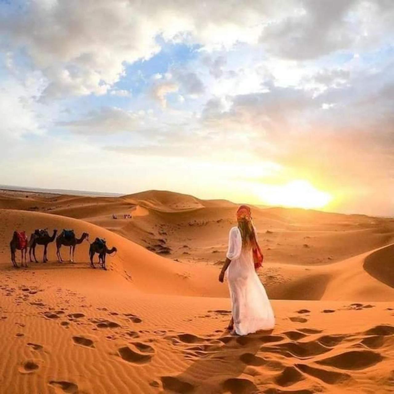 Desert Paradise Luxury Camp Merzouga Esterno foto