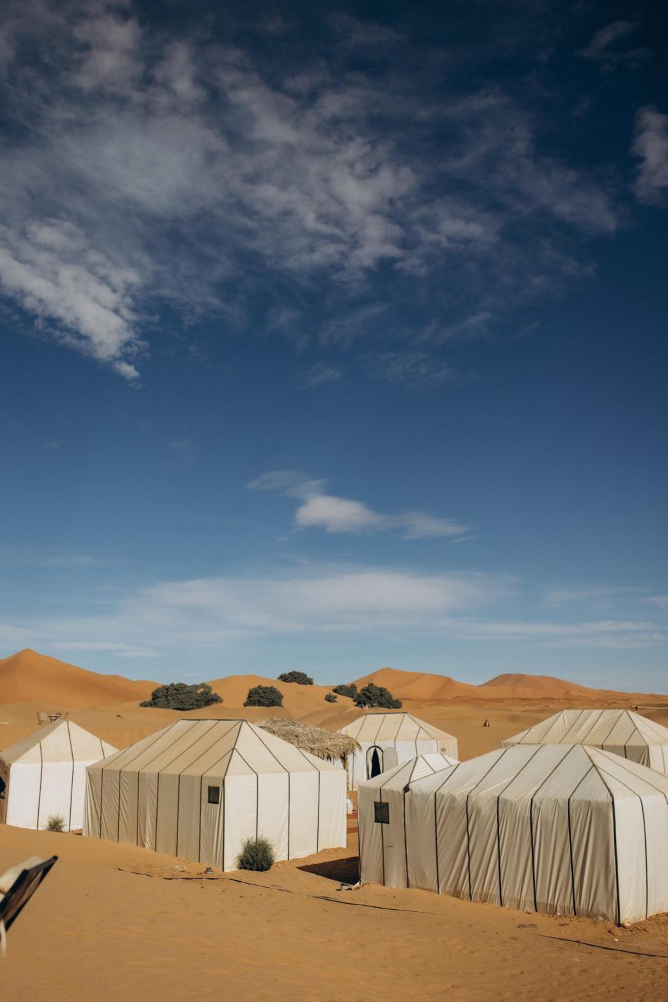 Desert Paradise Luxury Camp Merzouga Esterno foto