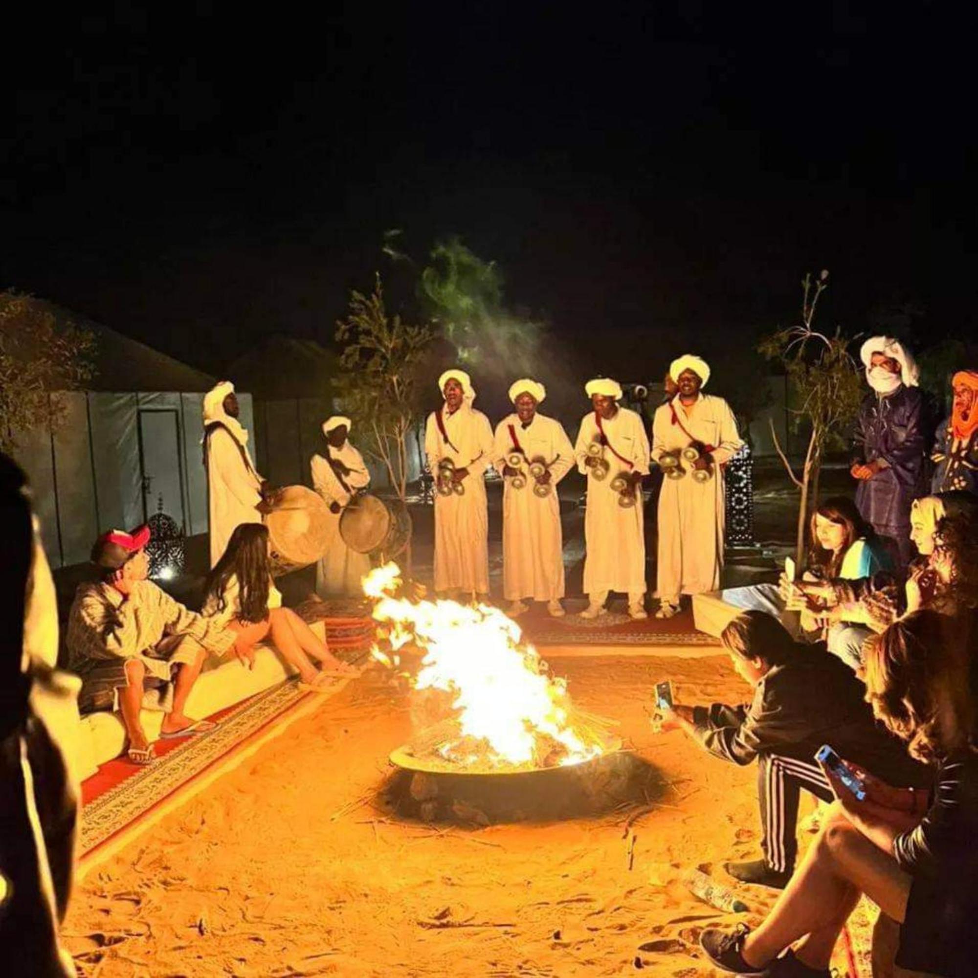 Desert Paradise Luxury Camp Merzouga Esterno foto